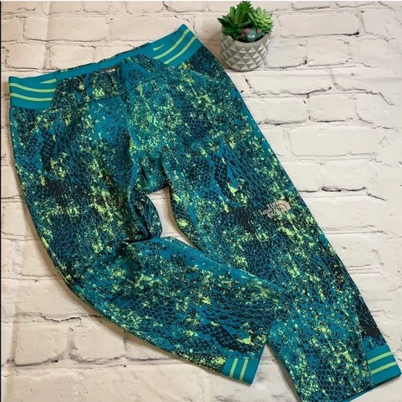 The North Face Neon Snakeskin Print Capri leggings - Picture 1 of 12